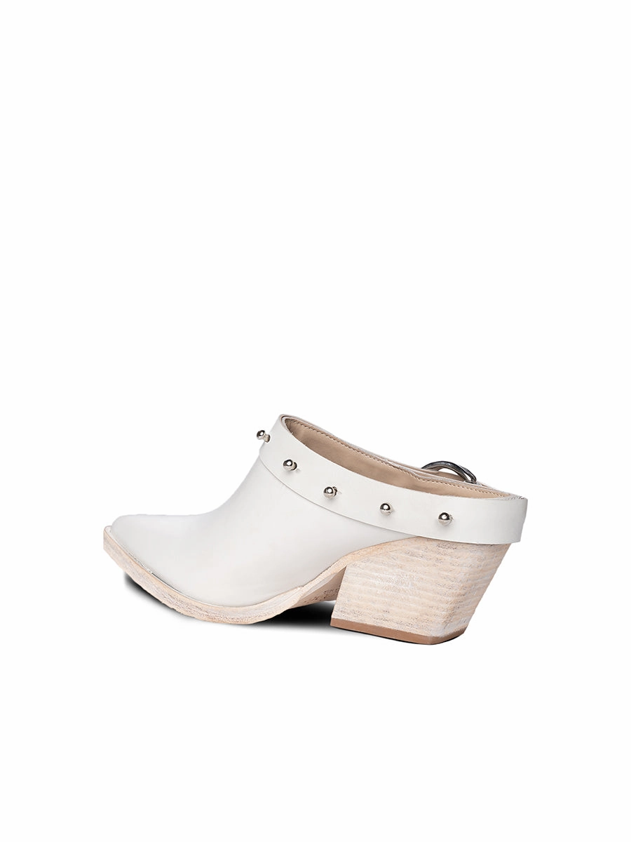 Woody Fashion Statement