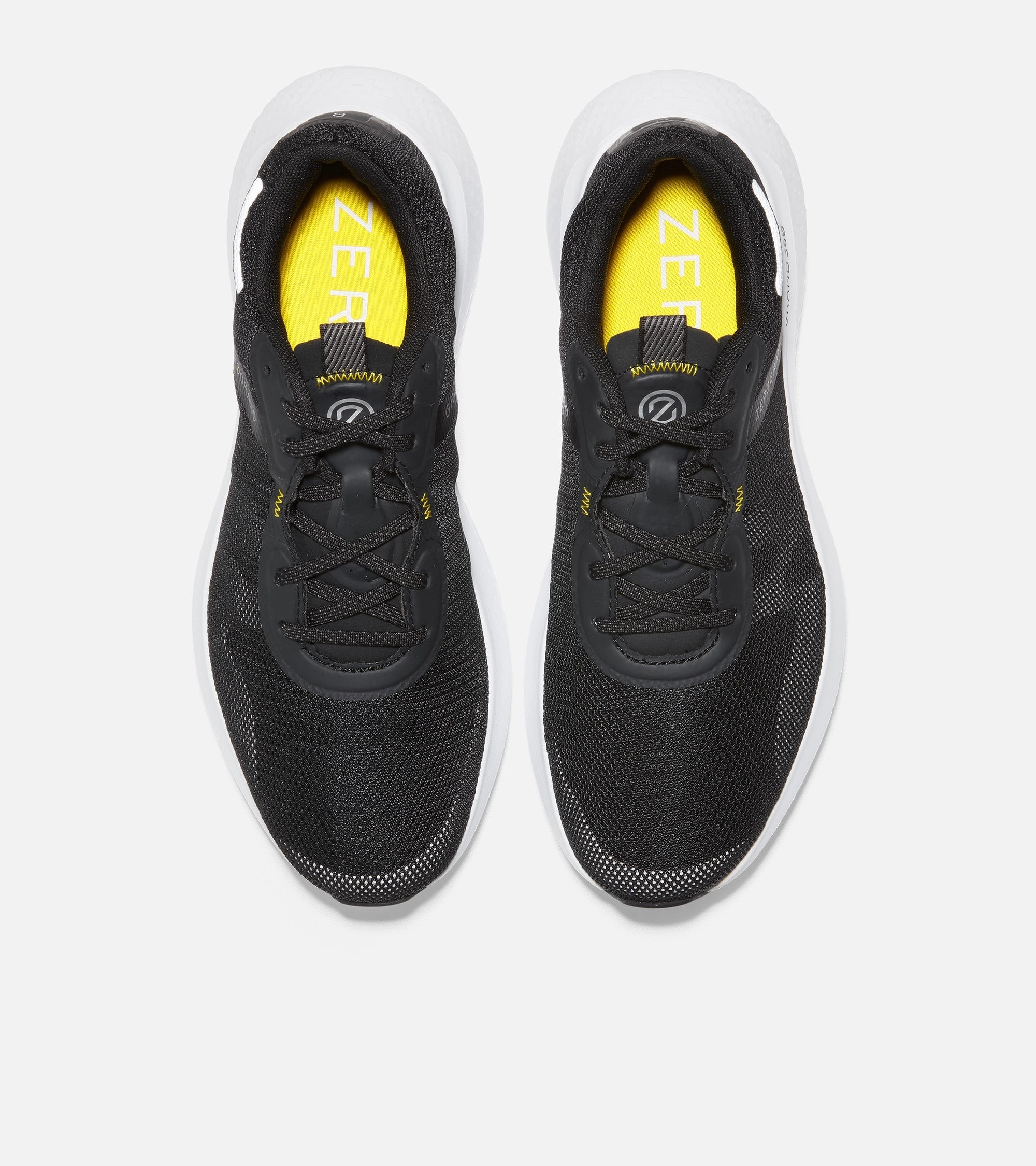 running shoes with removable insoles ZER?GRAND Outpace 2 Running Shoe